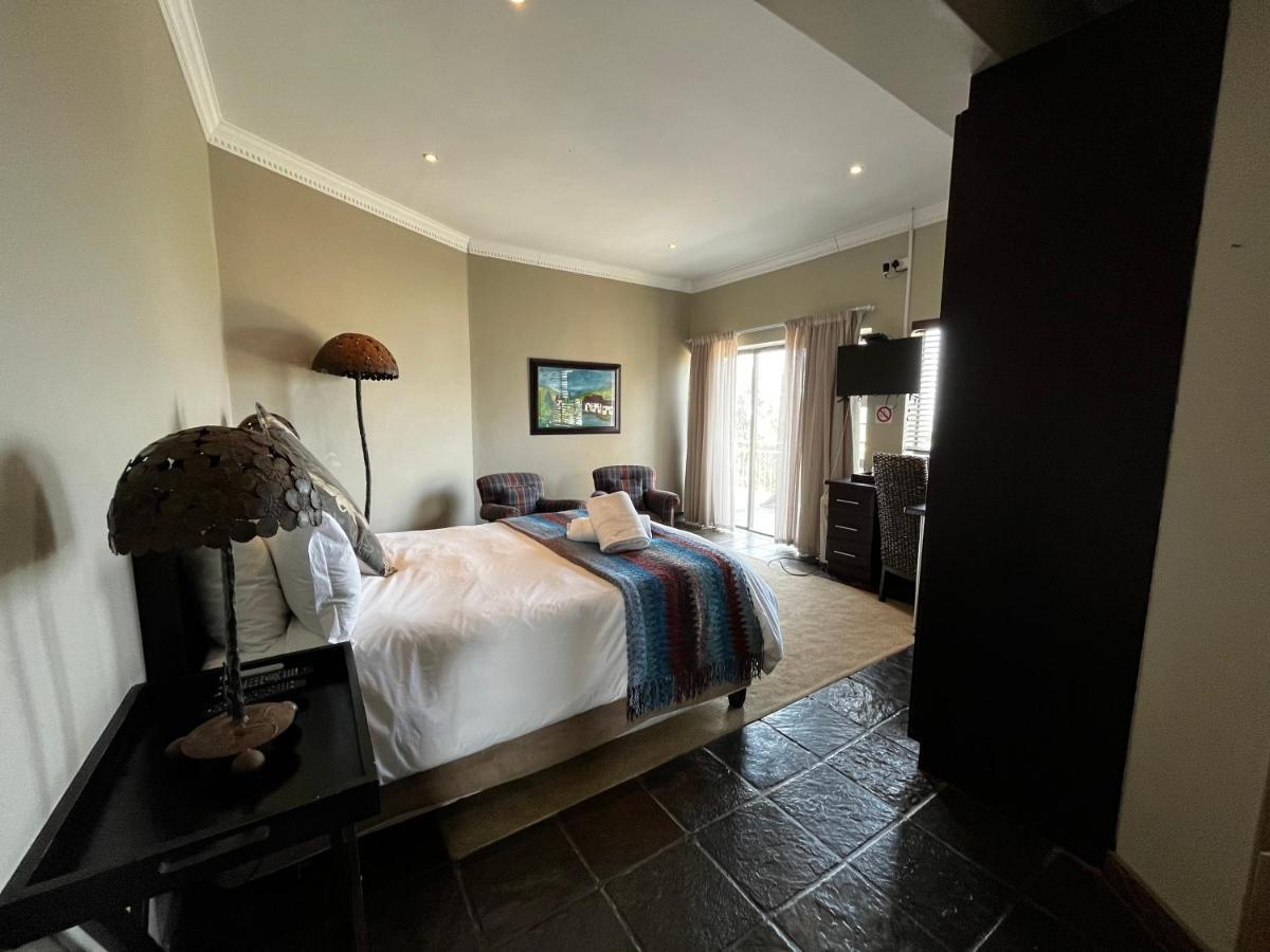 House Haven Guesthouse พอร์ตเอลิซาเบธ ภายนอก รูปภาพ